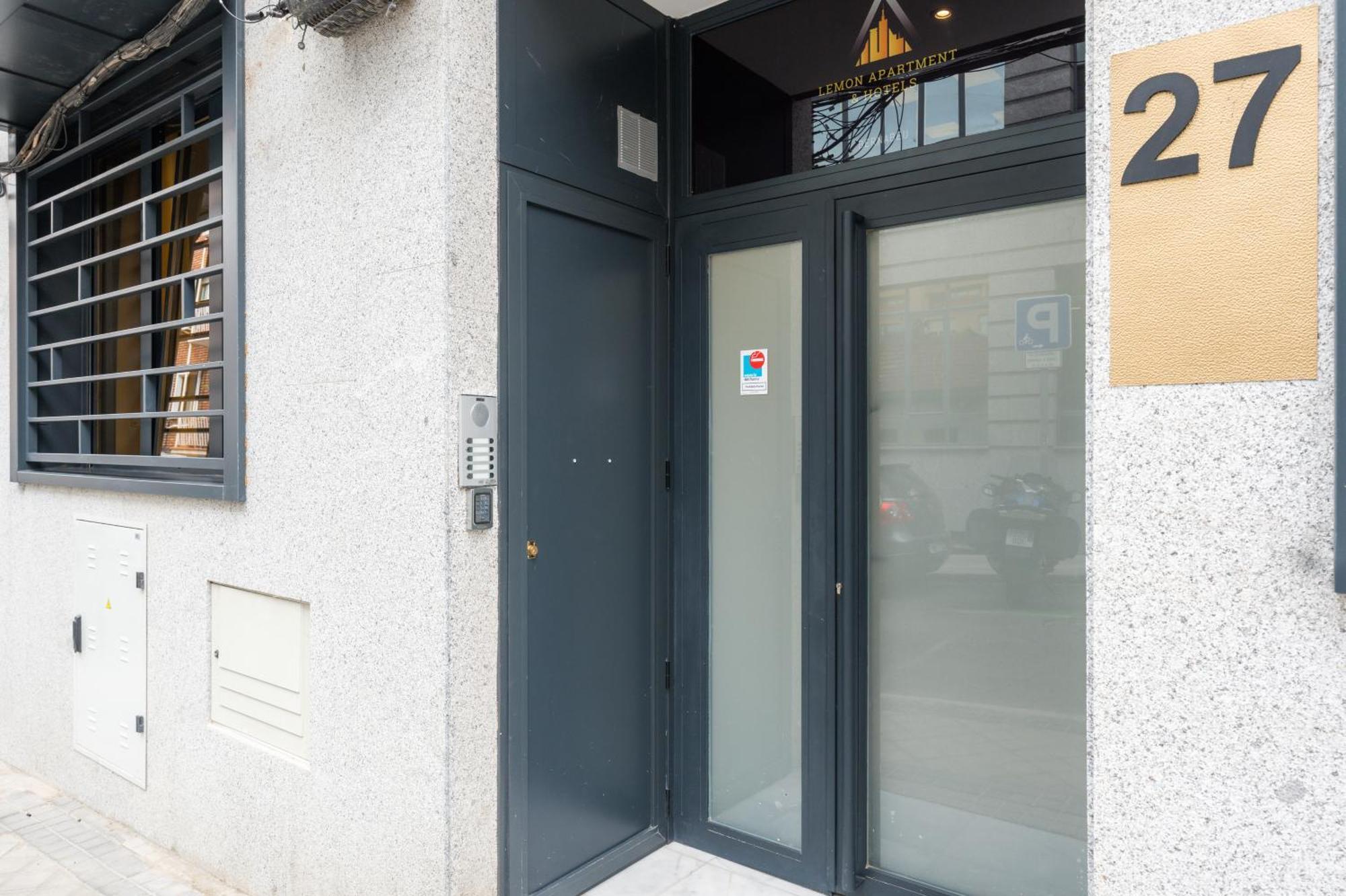 Lemon Apartment & Hotels Bernabeu Μαδρίτη Εξωτερικό φωτογραφία